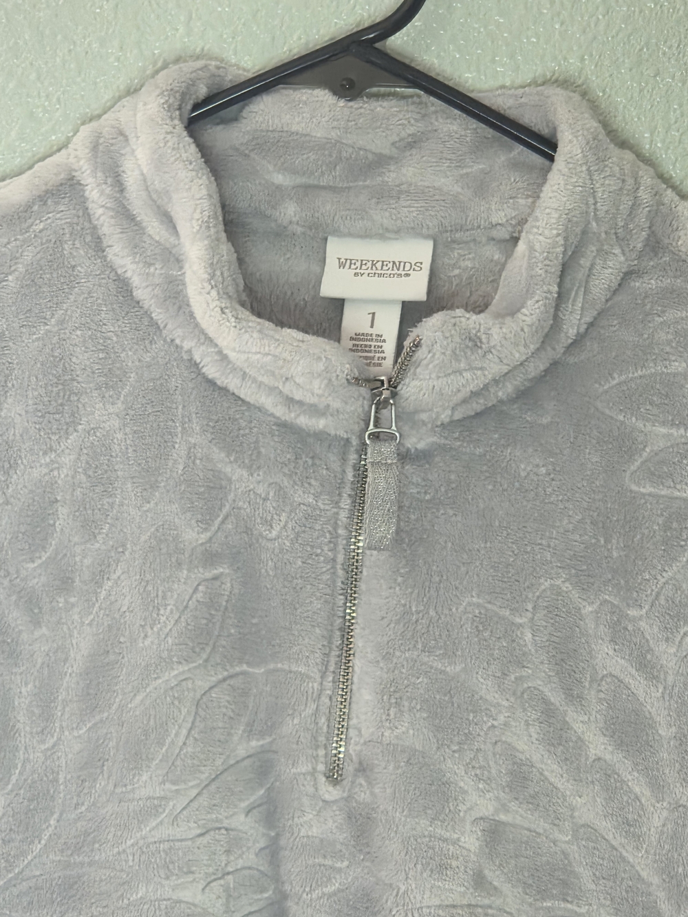 Weekends by Chico's Cozy Gray Embossed Floral Quarter Zip Fleece Tunic Sweatshir - Picture 4 of 10